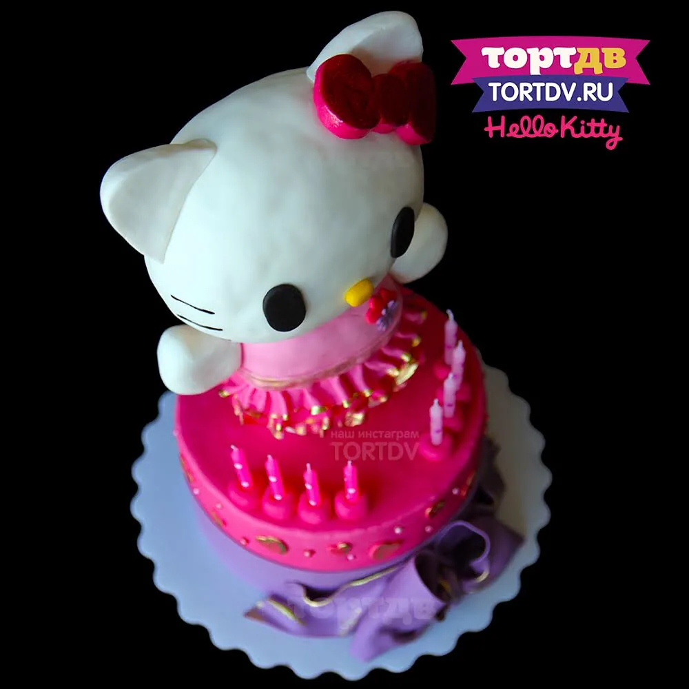 Торт Hello Kitty с розовым бантом