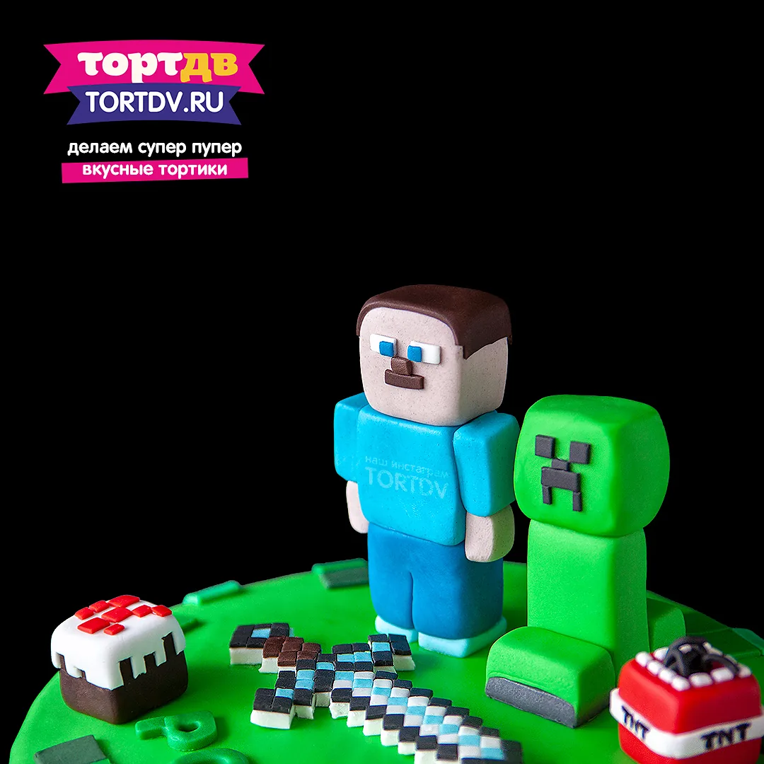 Торт Minecraft со Стивом и Крипером